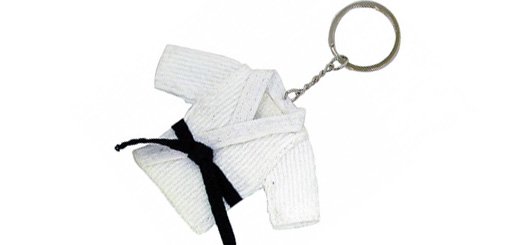 Sleutelhanger met een klein judopakje